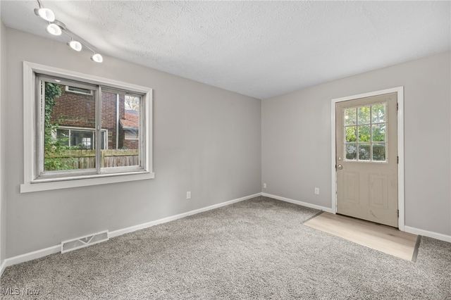 1562 Marlowe Avenue, Akron, OH 44313