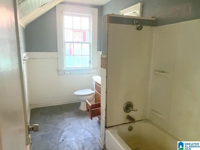 5013 PARKWAY, Fairfield, AL 35064