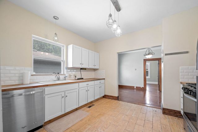 2318 E 1st St N, Wichita, KS 67214