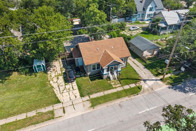 2318 E 1st St N, Wichita, KS 67214