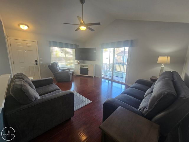 29910 Kenwood Court, Roseville, MI 48066