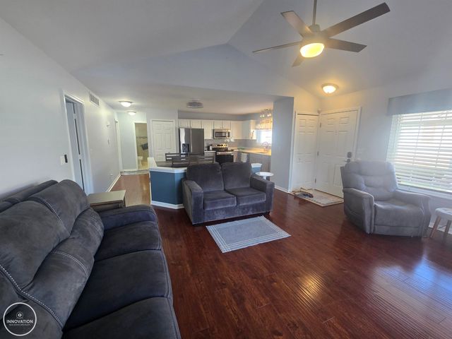 29910 Kenwood Court, Roseville, MI 48066