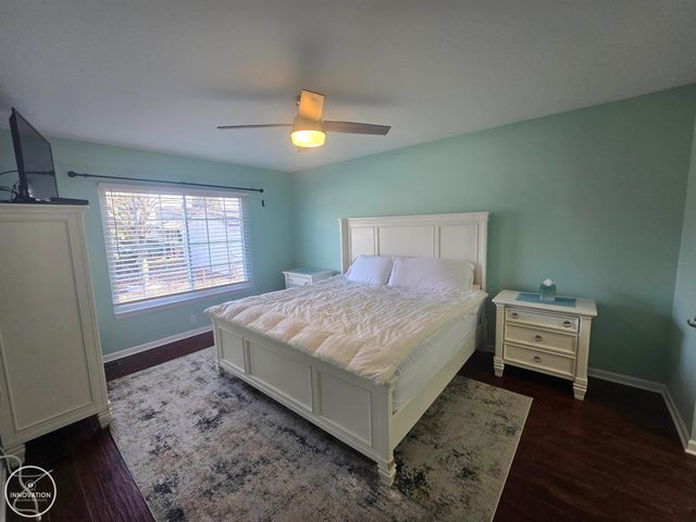 29910 Kenwood Court, Roseville, MI 48066