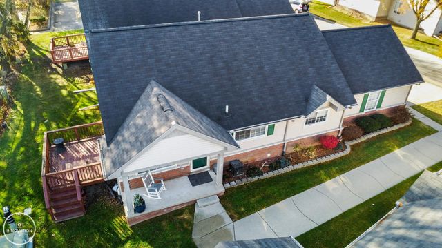 29910 Kenwood Court, Roseville, MI 48066