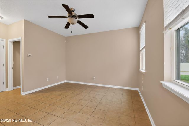 350 VINEYARD Lane, Orange Park, FL 32073