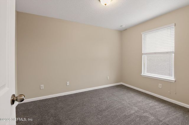 350 VINEYARD Lane, Orange Park, FL 32073