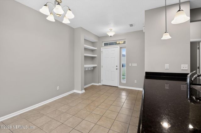 350 VINEYARD Lane, Orange Park, FL 32073