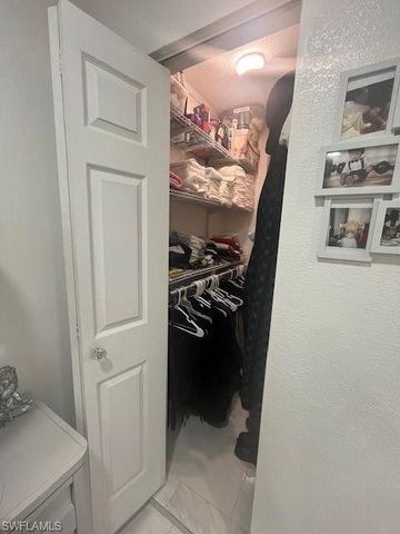 198 E Browning DR, West Palm Beach, FL 33406