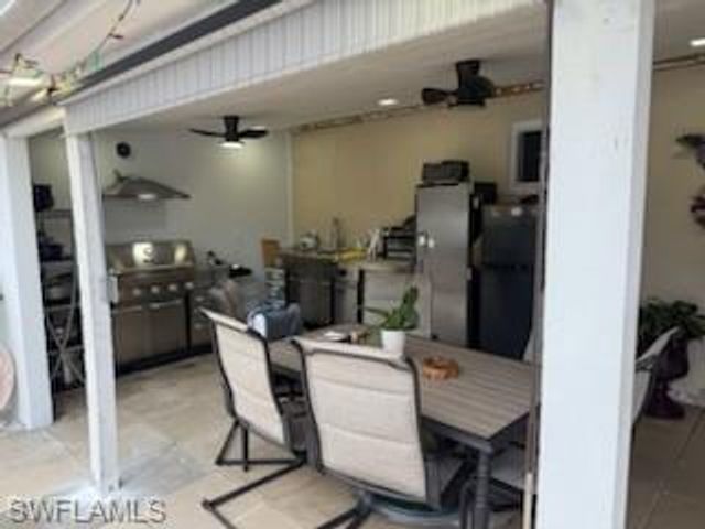 198 E Browning DR, West Palm Beach, FL 33406