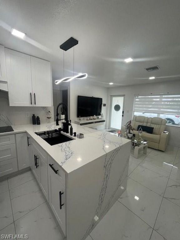 198 E Browning DR, West Palm Beach, FL 33406