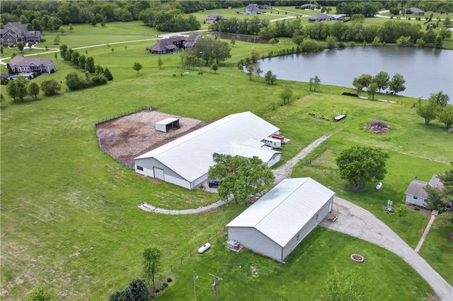 30703 E US Highway 50 Road, Lee's Summit, MO 64086