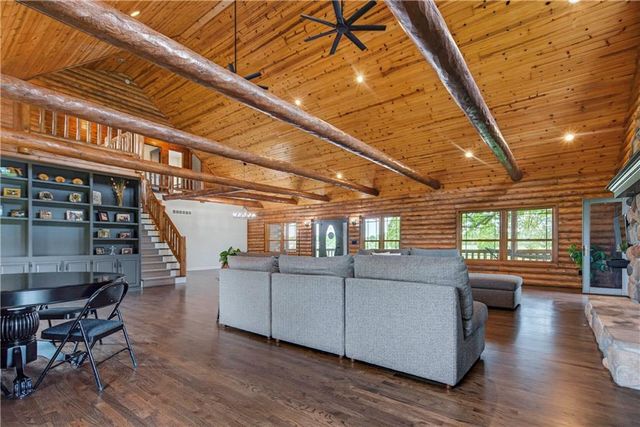 30703 E US Highway 50 Road, Lee's Summit, MO 64086