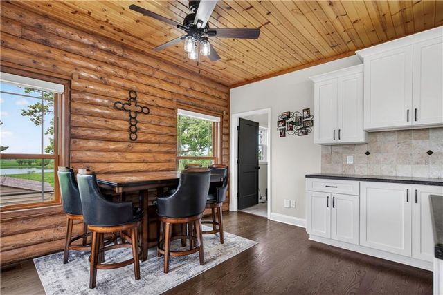 30703 E US Highway 50 Road, Lee's Summit, MO 64086