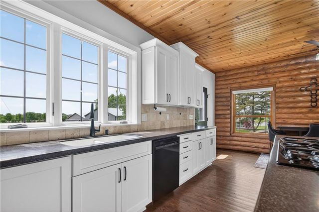 30703 E US Highway 50 Road, Lee's Summit, MO 64086