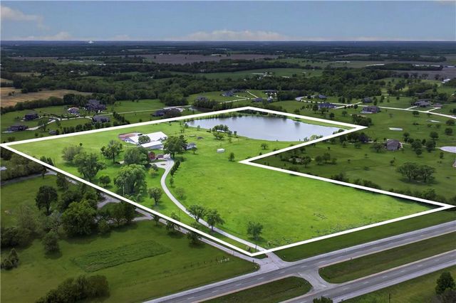 30703 E US Highway 50 Road, Lee's Summit, MO 64086