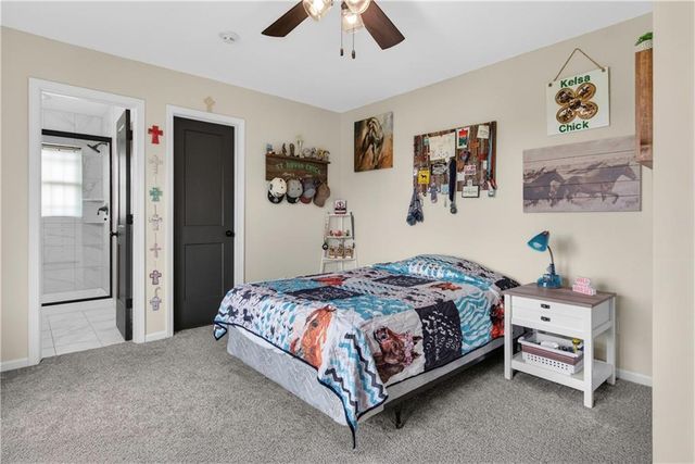 30703 E US Highway 50 Road, Lee's Summit, MO 64086