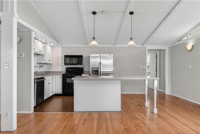 30703 E US Highway 50 Road, Lee's Summit, MO 64086
