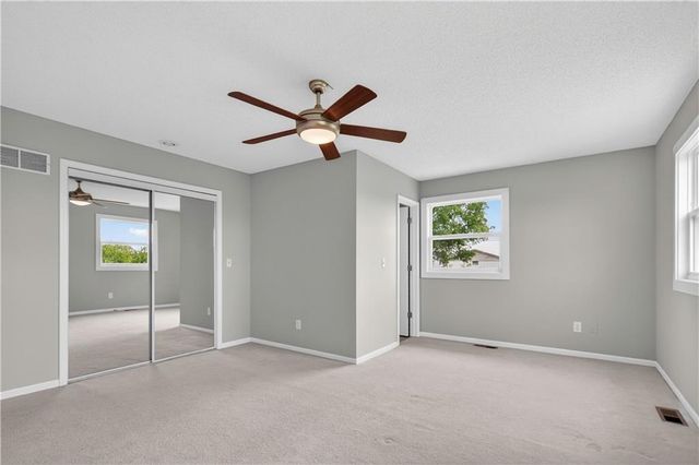 30703 E US Highway 50 Road, Lee's Summit, MO 64086