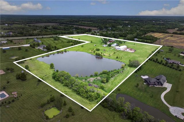 30703 E US Highway 50 Road, Lee's Summit, MO 64086