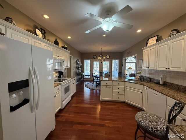 1722 Seminole Lane, Godfrey, IL 62035