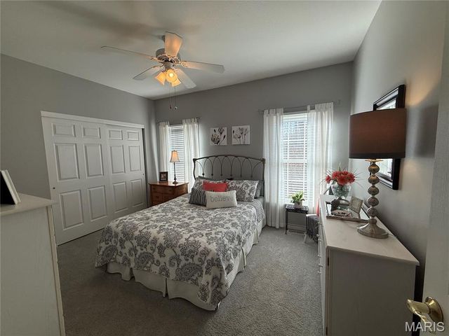 1722 Seminole Lane, Godfrey, IL 62035
