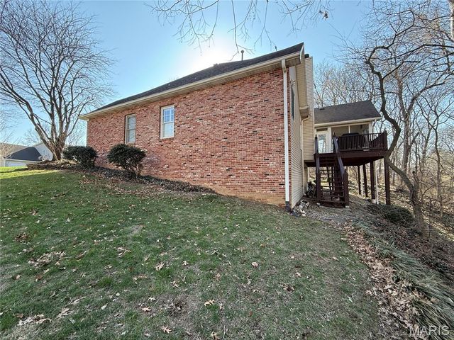 1722 Seminole Lane, Godfrey, IL 62035