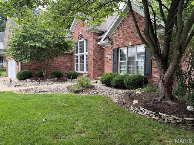 1722 Seminole Lane, Godfrey, IL 62035