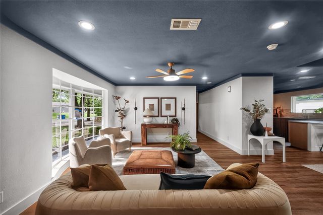 11511 Sonnet Drive, Dallas, TX 75229