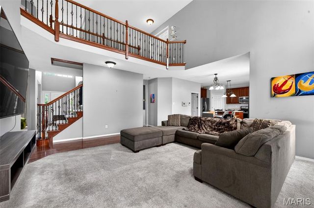 7 Rivermeadows Drive, Florissant, MO 63031