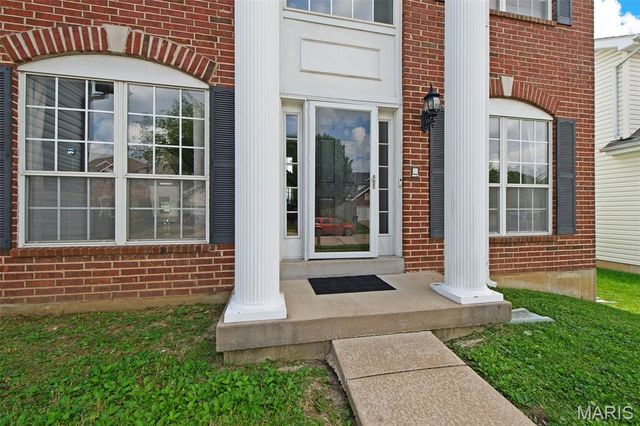7 Rivermeadows Drive, Florissant, MO 63031