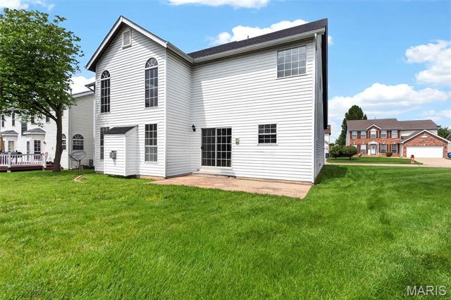 7 Rivermeadows Drive, Florissant, MO 63031
