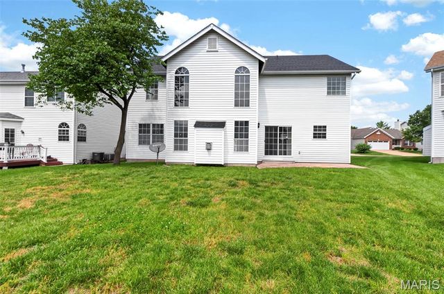 7 Rivermeadows Drive, Florissant, MO 63031