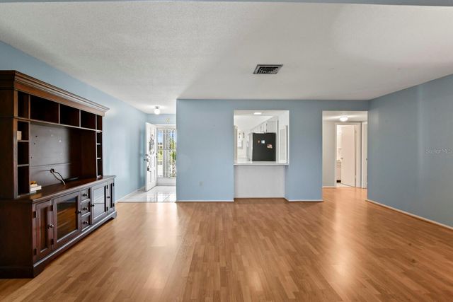 606 LA JOLLA AVENUE, Sun City Center, FL 33573