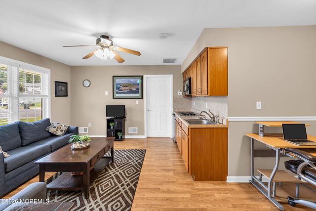 3 Hedgewood Road, Howell, NJ 07731