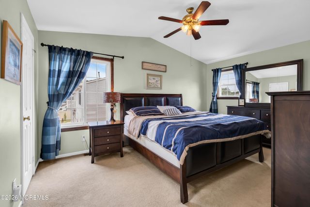 3 Hedgewood Road, Howell, NJ 07731