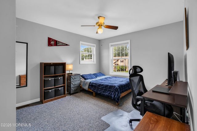 3 Hedgewood Road, Howell, NJ 07731