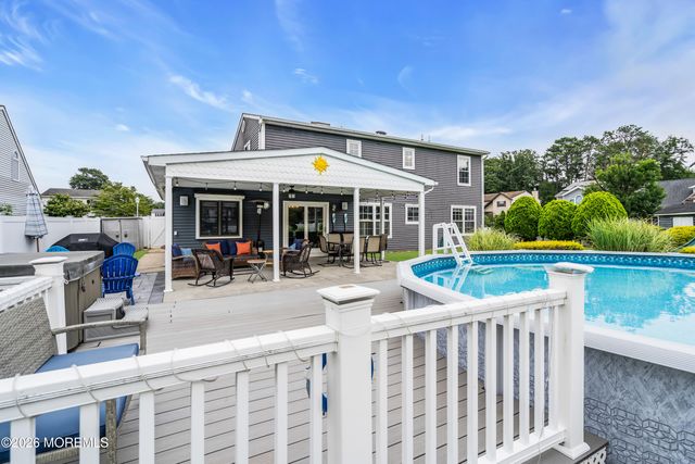 3 Hedgewood Road, Howell, NJ 07731