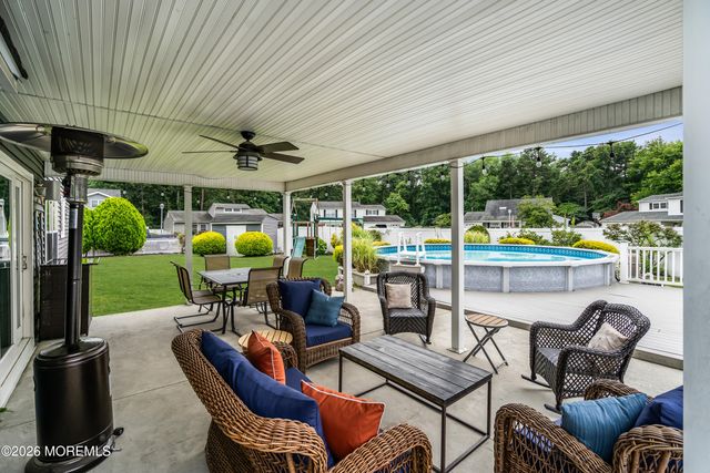 3 Hedgewood Road, Howell, NJ 07731