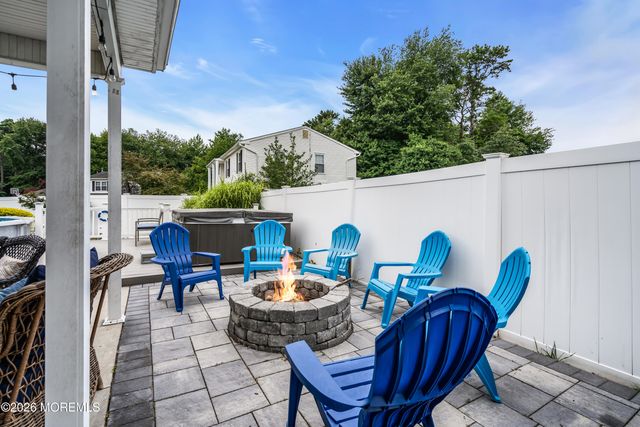 3 Hedgewood Road, Howell, NJ 07731