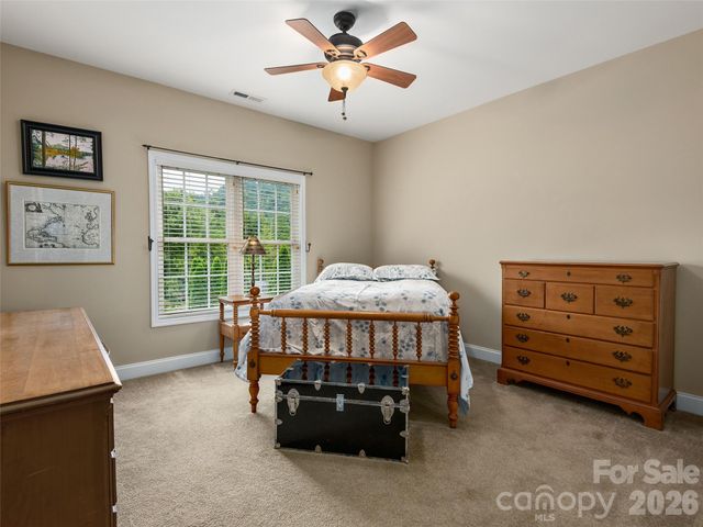 4 Lancaster Lane, Weaverville, NC 28787
