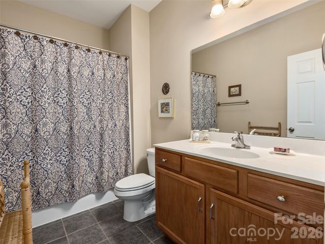 4 Lancaster Lane, Weaverville, NC 28787