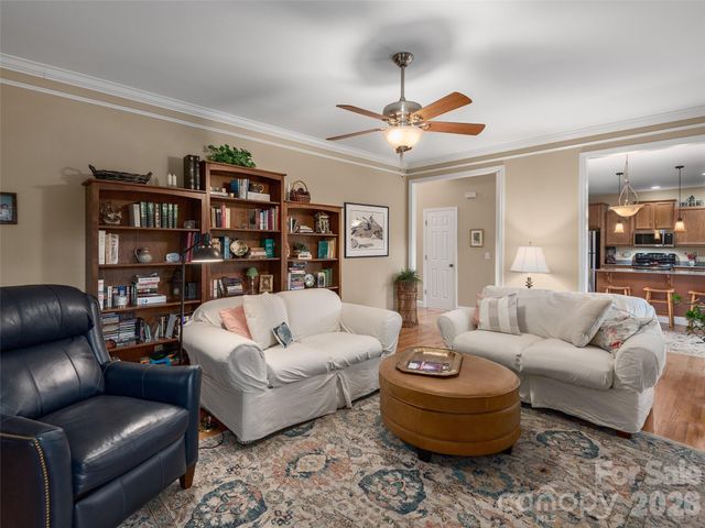 4 Lancaster Lane, Weaverville, NC 28787