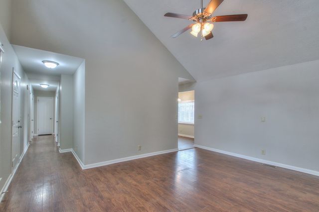 4925 Kilimanjaro Dr, Old Hickory, TN 37138