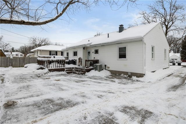 965 Gulf Road, Elyria, OH 44035