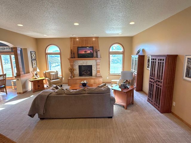 1007 6th Avenue NE, Dilworth, MN 56529