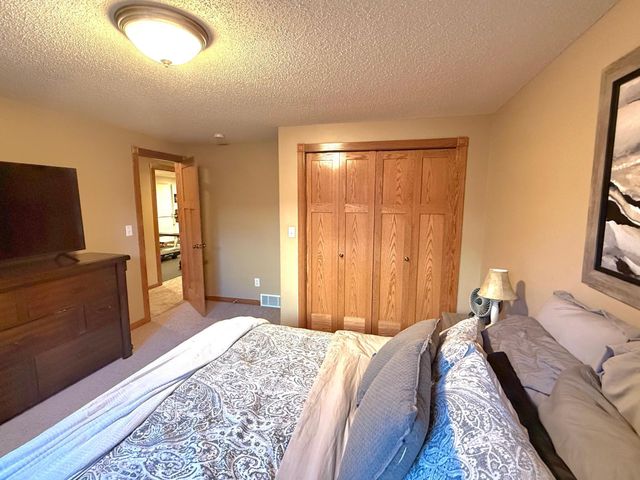 1007 6th Avenue NE, Dilworth, MN 56529