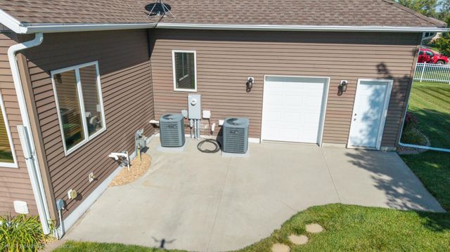 1007 6th Avenue NE, Dilworth, MN 56529