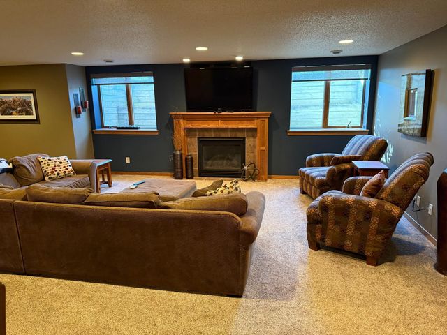 1007 6th Avenue NE, Dilworth, MN 56529