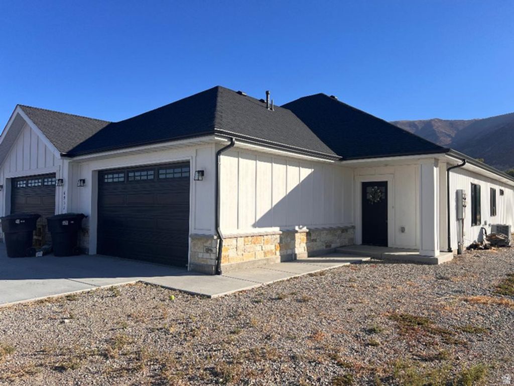 6916 N 2750 W, Honeyville, UT 84314