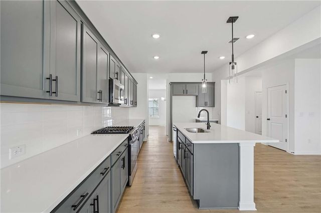 5456 Hargrove Way, Flowery Branch, GA 30542